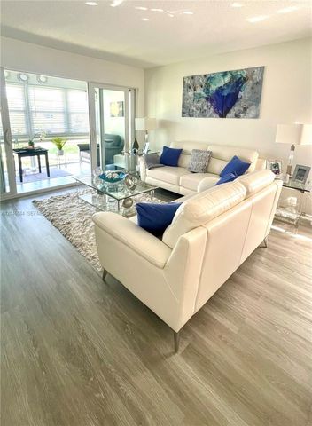 5980 NW 64th Ave 312, Tamarac, FL 33319