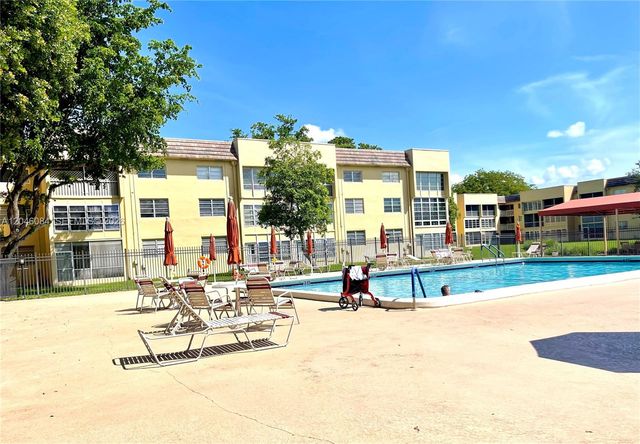 5980 NW 64th Ave 312, Tamarac, FL 33319