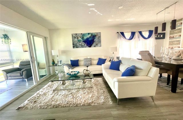 5980 NW 64th Ave 312, Tamarac, FL 33319