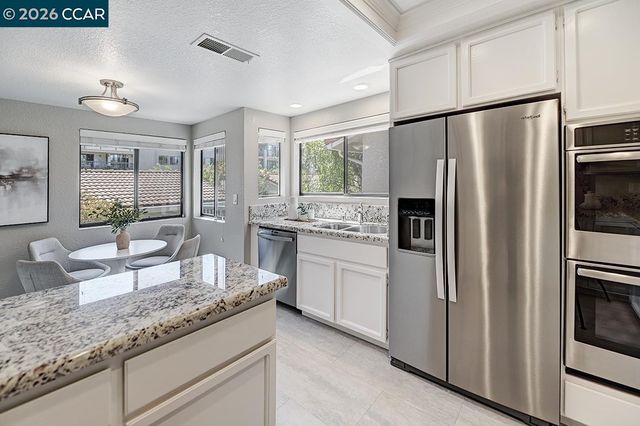 4521 Terra Granada Dr 4B, Walnut Creek, CA 94595