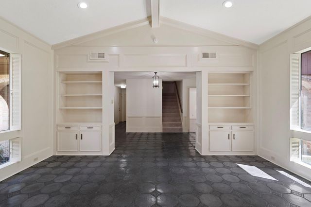 2011 Briar Lane, Richmond, TX 77469