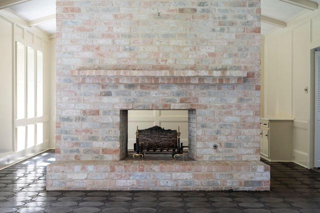 2011 Briar Lane, Richmond, TX 77469