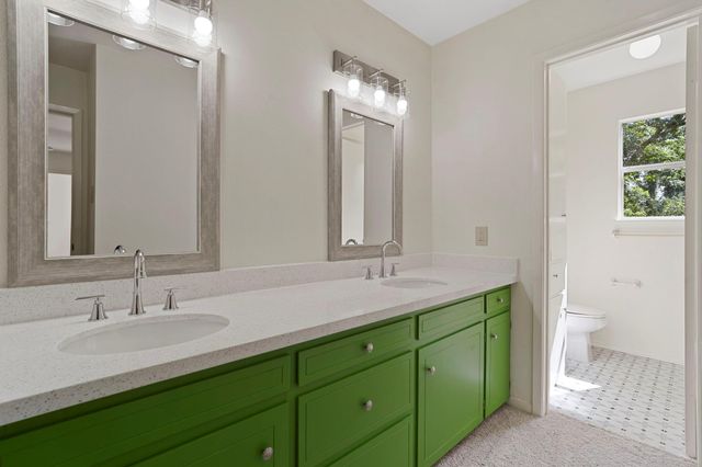 2011 Briar Lane, Richmond, TX 77469