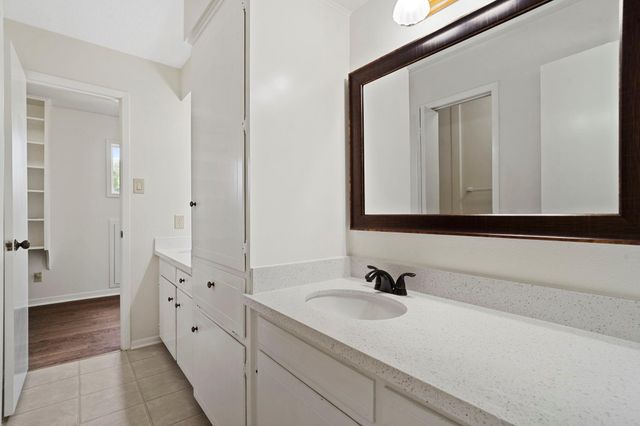 2011 Briar Lane, Richmond, TX 77469