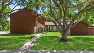 2011 Briar Lane, Richmond, TX 77469