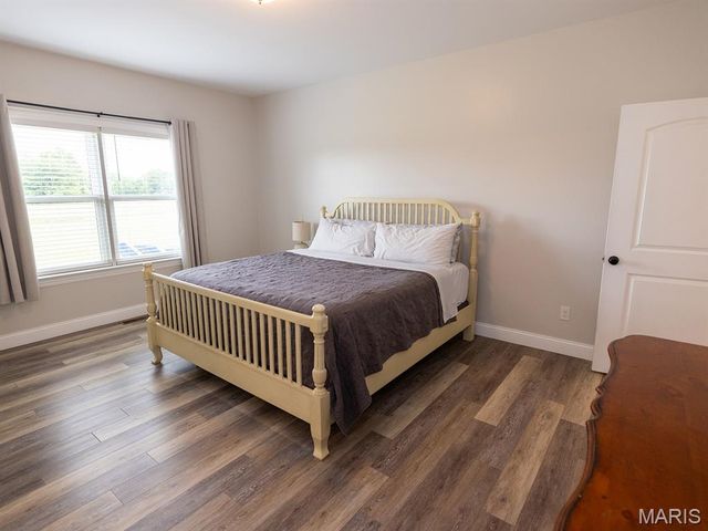 27650 Iowa Road, Perry, MO 63462