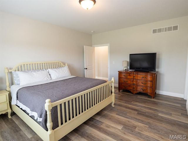 27650 Iowa Road, Perry, MO 63462