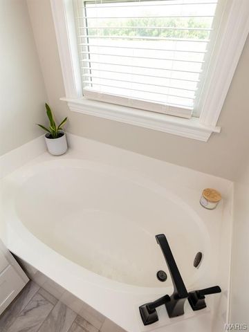 27650 Iowa Road, Perry, MO 63462