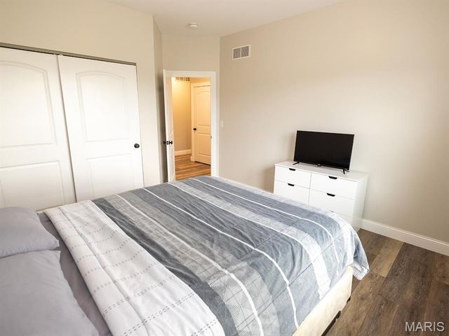 27650 Iowa Road, Perry, MO 63462