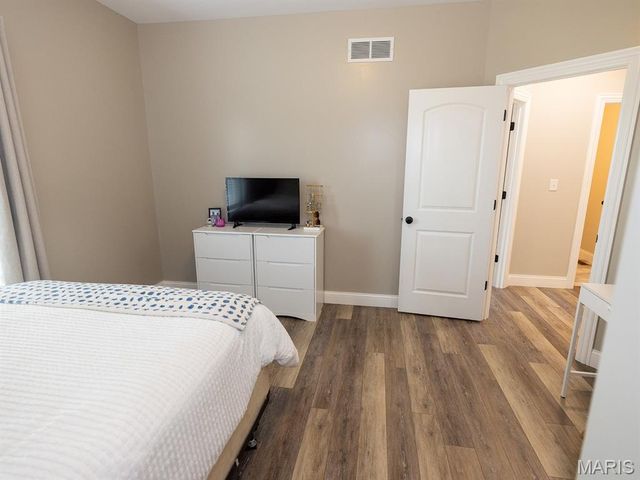 27650 Iowa Road, Perry, MO 63462