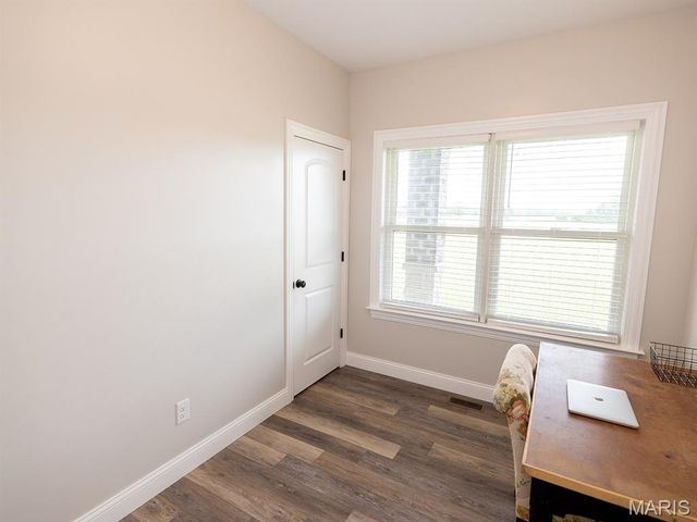 27650 Iowa Road, Perry, MO 63462