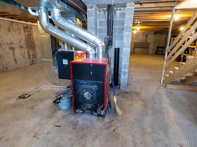 27650 Iowa Road, Perry, MO 63462