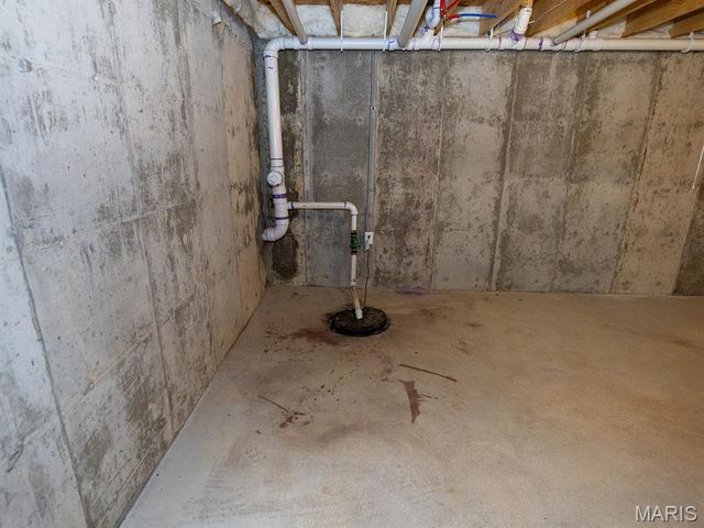 27650 Iowa Road, Perry, MO 63462