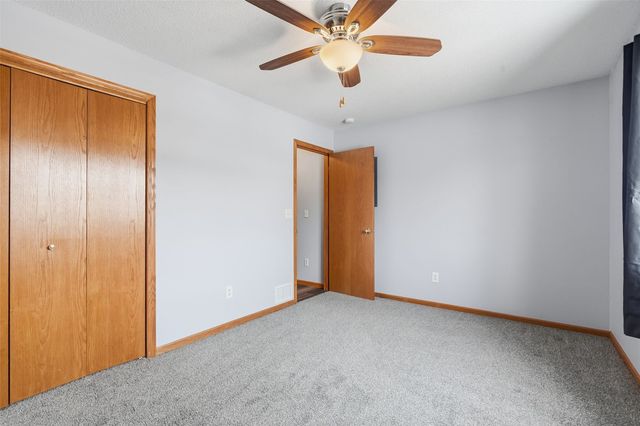 3110 Wilson SW 5, Cedar Rapids, IA 52404