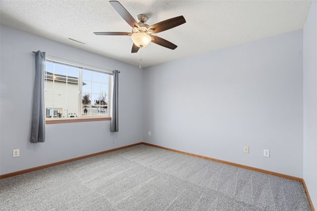 3110 Wilson SW 5, Cedar Rapids, IA 52404