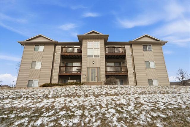 3110 Wilson SW 5, Cedar Rapids, IA 52404