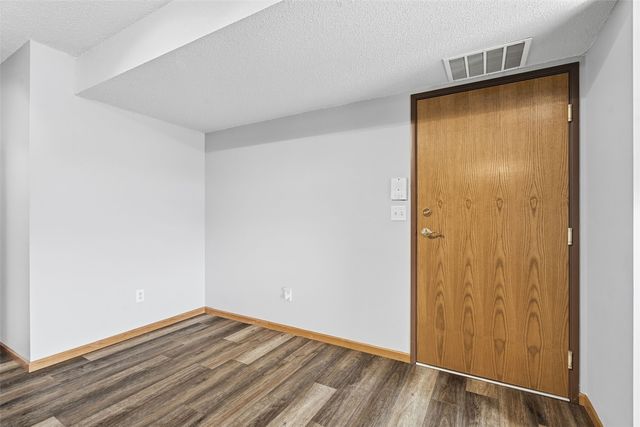 3110 Wilson SW 5, Cedar Rapids, IA 52404