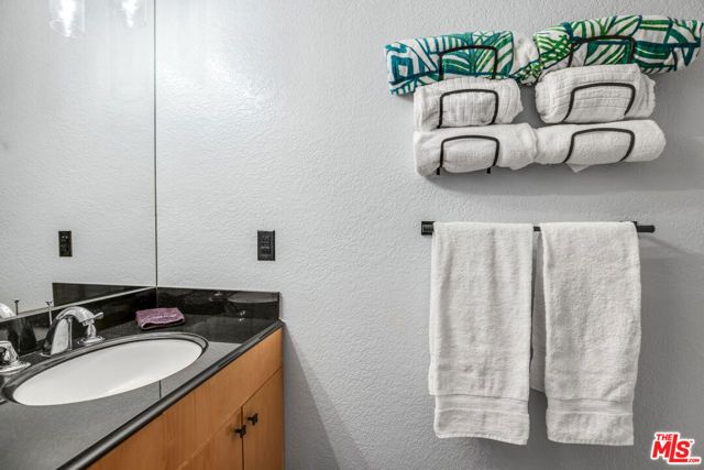 751 N Los Felices Circle 212, Palm Springs, CA 92262