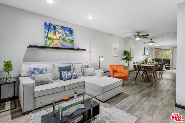 751 N Los Felices Circle 212, Palm Springs, CA 92262