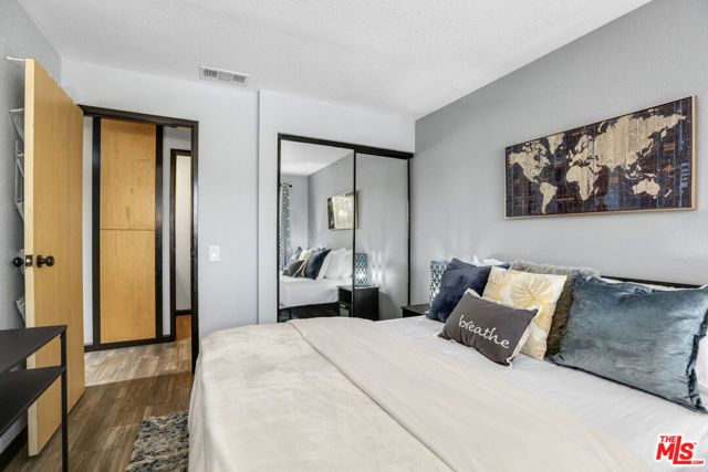 751 N Los Felices Circle 212, Palm Springs, CA 92262
