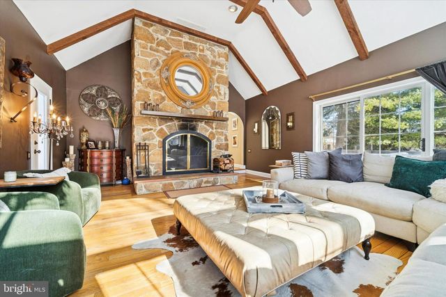 1148 SHADOW OAK DR, Malvern, PA 19355