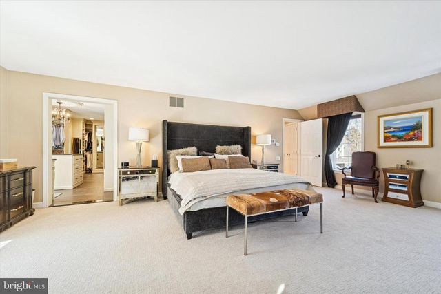 1148 SHADOW OAK DR, Malvern, PA 19355