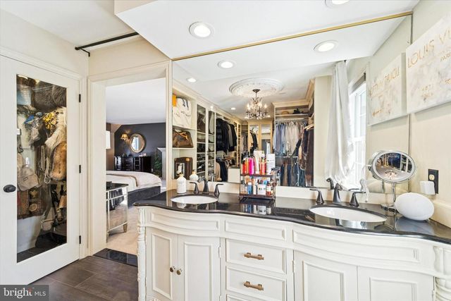 1148 SHADOW OAK DR, Malvern, PA 19355