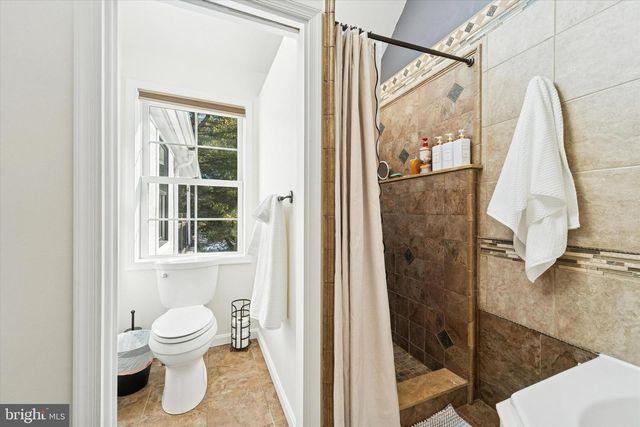 1148 SHADOW OAK DR, Malvern, PA 19355