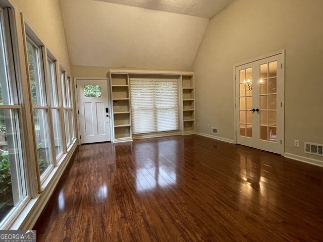 1024 Laurel Lake Drive, Ball Ground, GA 30107