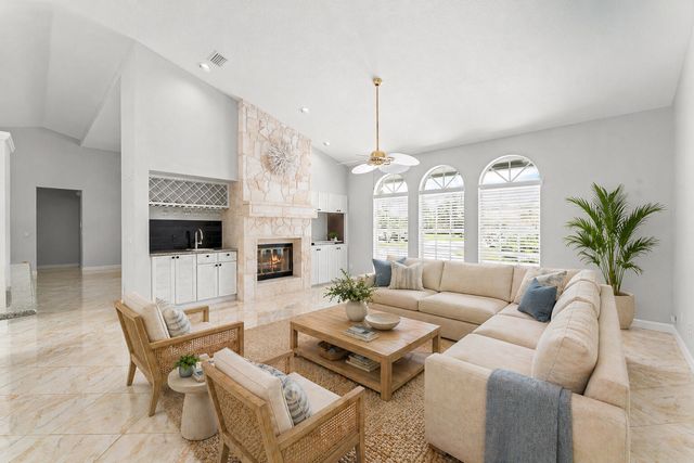 1402 SW Osprey Cove, Port St. Lucie, Port St Lucie, FL 34986