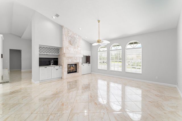 1402 SW Osprey Cove, Port St. Lucie, Port St Lucie, FL 34986
