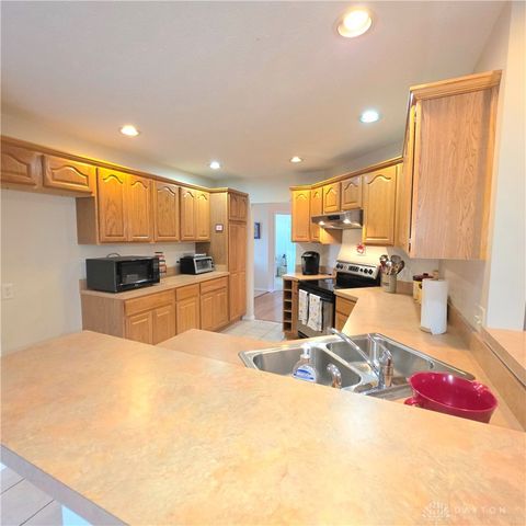 507 Patricia Faye Court, Brookville, OH 45309