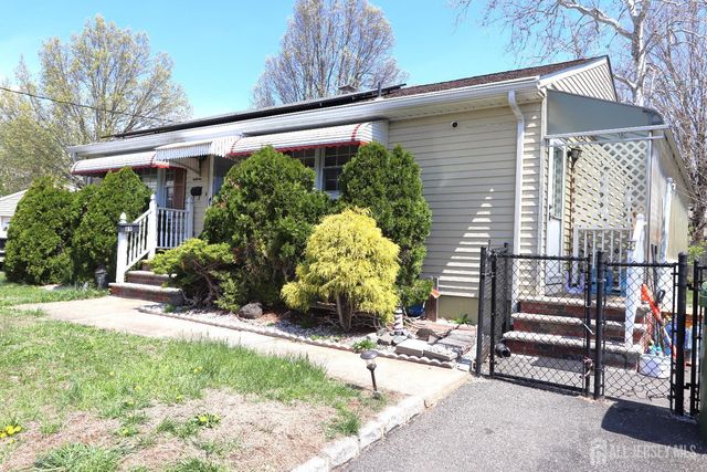 89 Oak Lane, Edison, NJ 08817