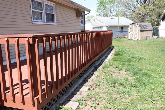 89 Oak Lane, Edison, NJ 08817