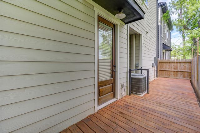 2534 Terry Street, Houston, TX 77009