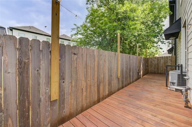 2534 Terry Street, Houston, TX 77009