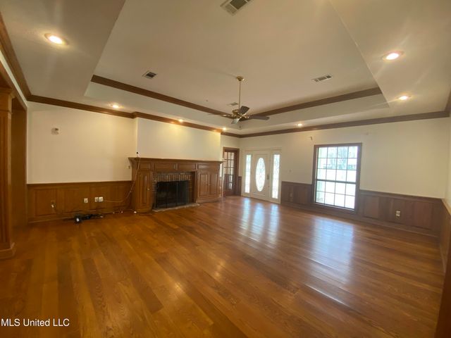543 N Springlake Circle, Terry, MS 39170