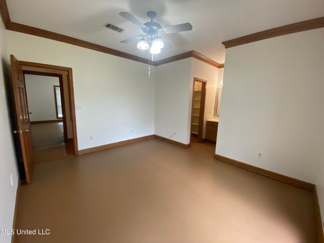 543 N Springlake Circle, Terry, MS 39170