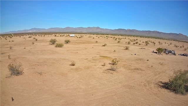 0000 S Ponderosa Road, Golden Valley, AZ 86413