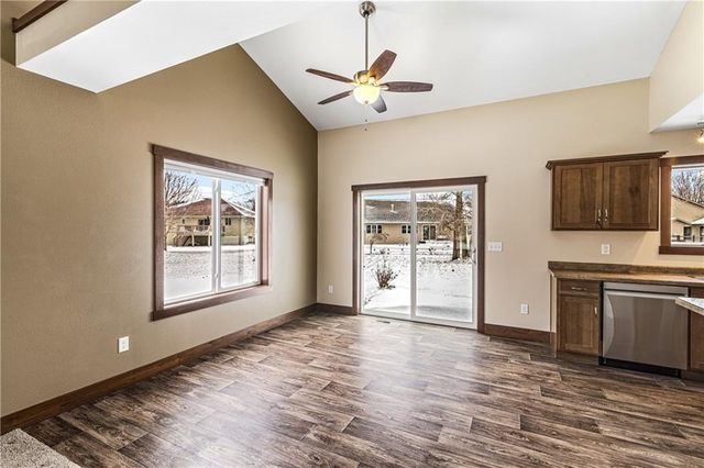 3316 Sanford Lane, Eau Claire, WI 54703