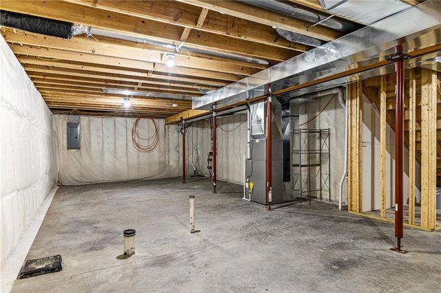 3316 Sanford Lane, Eau Claire, WI 54703