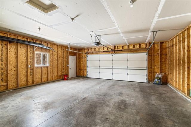 3316 Sanford Lane, Eau Claire, WI 54703