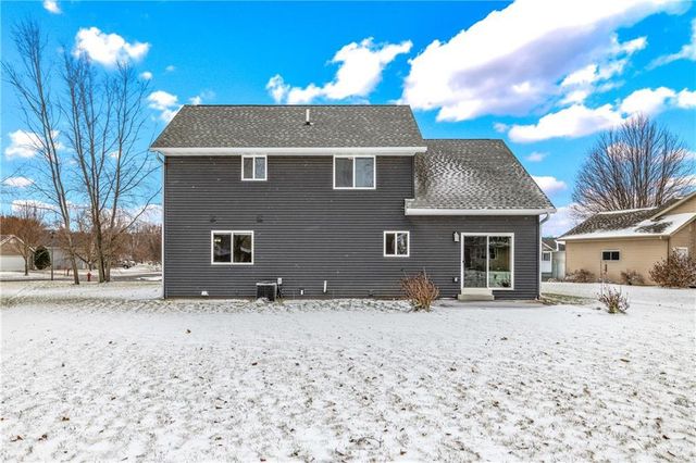 3316 Sanford Lane, Eau Claire, WI 54703