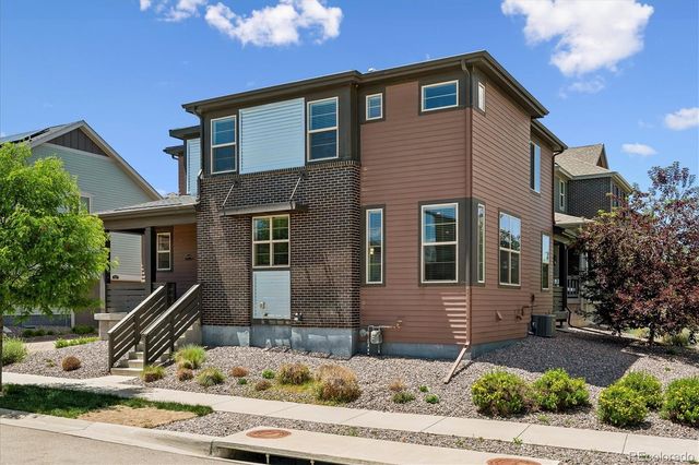9677 Bennett Peak Street, Littleton, CO 80125