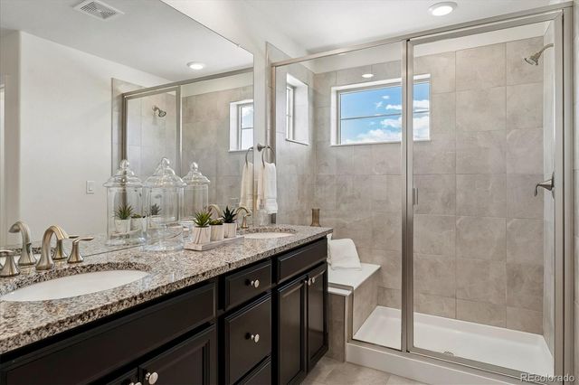 9677 Bennett Peak Street, Littleton, CO 80125