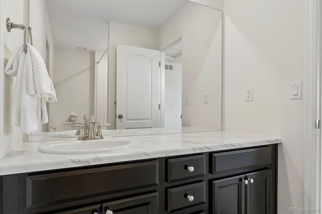 9677 Bennett Peak Street, Littleton, CO 80125