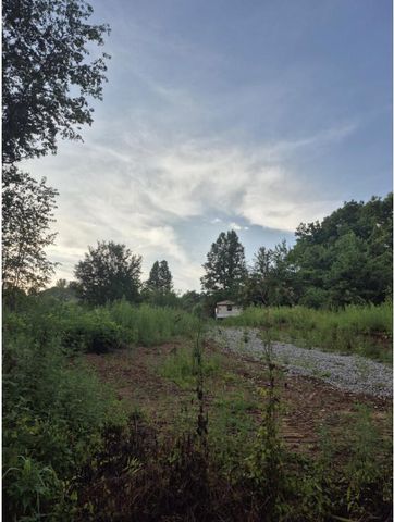 300 New Bethel Church Road, London, KY 40741