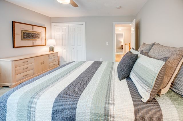 5 Mcintosh Ln, Littleton, MA 01460