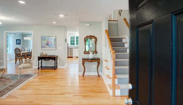 5 Mcintosh Ln, Littleton, MA 01460