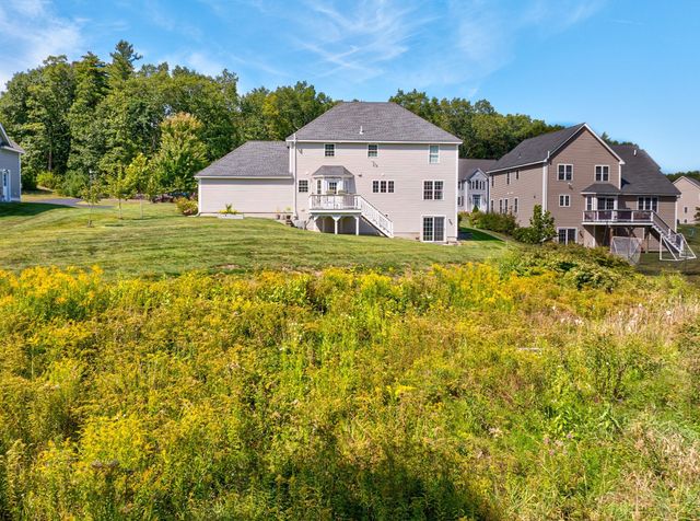 5 Mcintosh Ln, Littleton, MA 01460